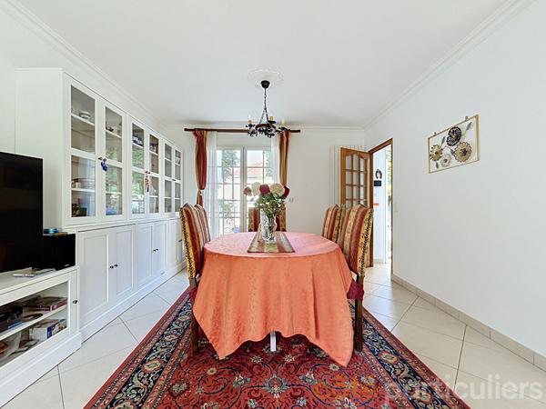 Vente
                Maison116,74 m² - 5 Pièces -
                    SAINT MAUR DES FOSSES (94100)