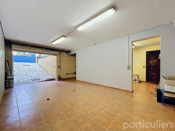 Vente
                Maison116,74 m² - 5 Pièces -
                    SAINT MAUR DES FOSSES (94100)