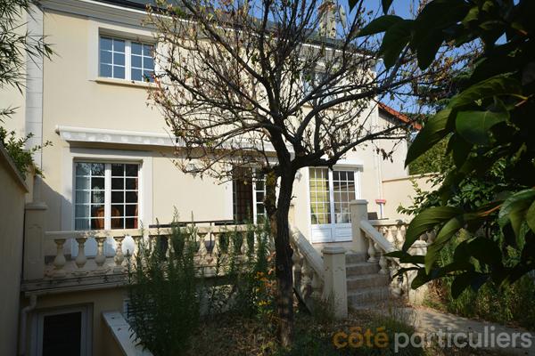 Vente
                Maison116,74 m² - 5 Pièces -
                    SAINT MAUR DES FOSSES (94100)