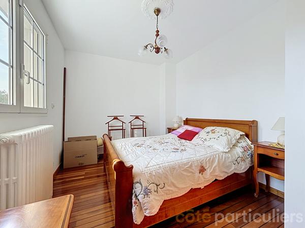Vente
                Maison116,74 m² - 5 Pièces -
                    SAINT MAUR DES FOSSES (94100)