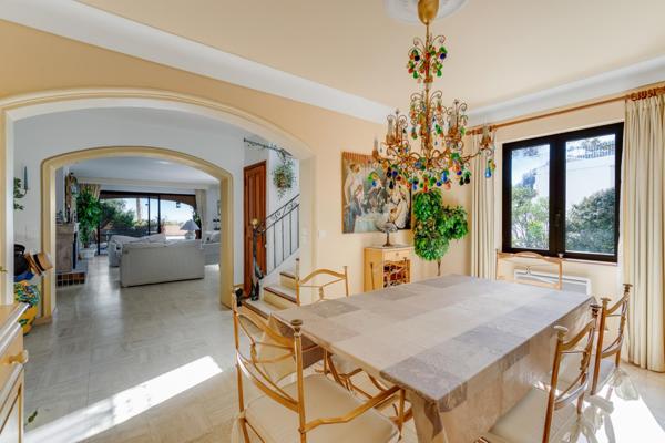 Maison à vendre  6 pièces - 160 m2 CAVALAIRE SUR MER - 83