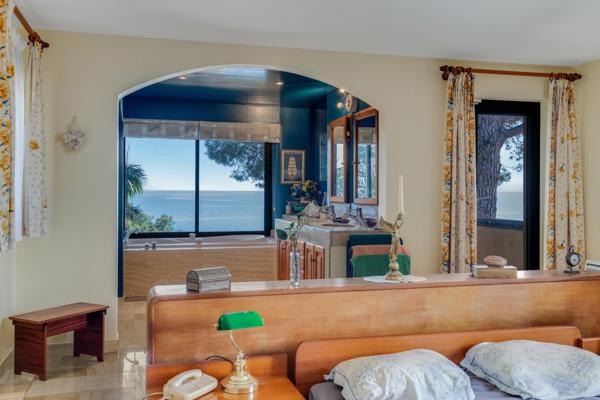 Maison à vendre  6 pièces - 160 m2 CAVALAIRE SUR MER - 83