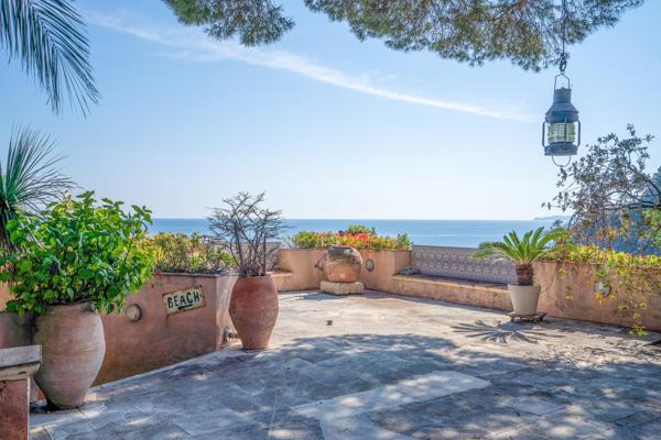 Maison à vendre  6 pièces - 160 m2 CAVALAIRE SUR MER - 83