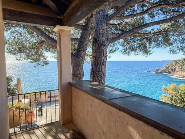 Maison à vendre  6 pièces - 160 m2 CAVALAIRE SUR MER - 83