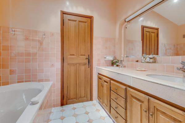 Maison à vendre  6 pièces - 160 m2 CAVALAIRE SUR MER - 83