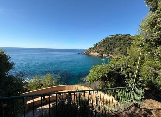 Maison à vendre  6 pièces - 160 m2 CAVALAIRE SUR MER - 83