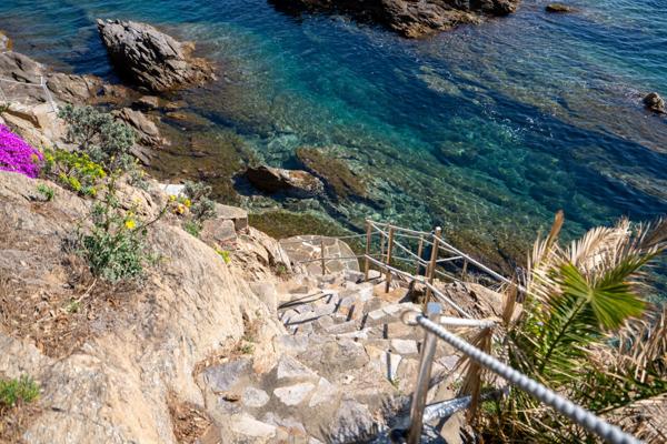 Maison à vendre  6 pièces - 160 m2 CAVALAIRE SUR MER - 83
