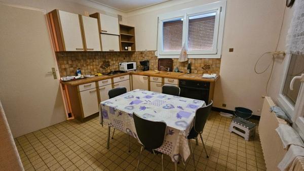Opportunité rare à Darney Maison 5 pièces, jardin & double garage