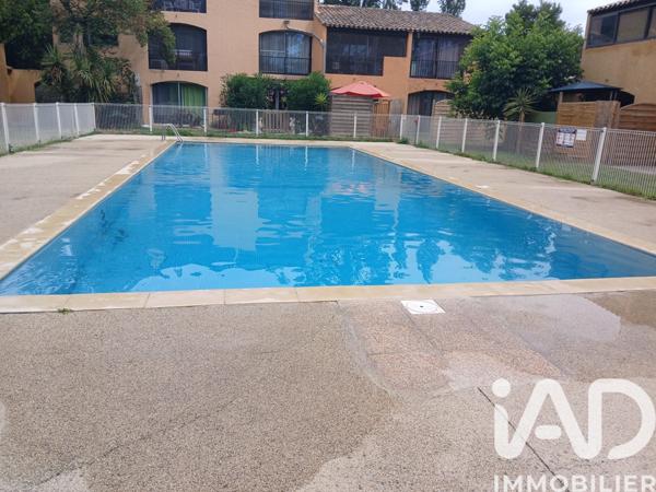 Location appartement 1 pièce 30 m² Arles