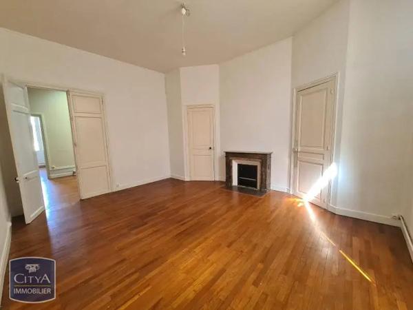 Appartement à louer 3 pièces 97m² Tours (37000)