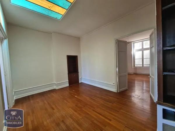 Appartement à louer 3 pièces 97m² Tours (37000)
