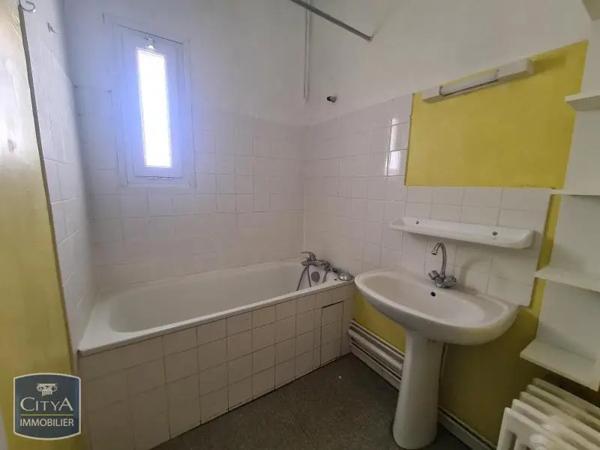 Appartement à louer 3 pièces 97m² Tours (37000)