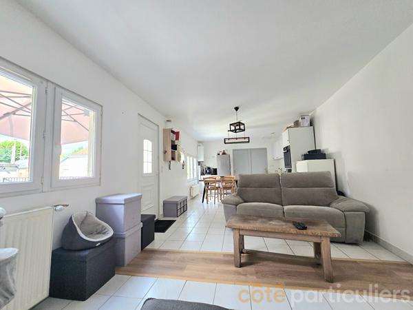 Vente
                Maison97 m² - 5 Pièces -
                    AMBOISE (37400)