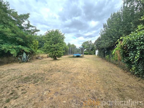 Vente
                Maison97 m² - 5 Pièces -
                    AMBOISE (37400)