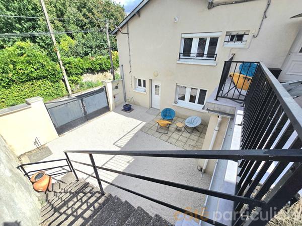 Vente
                Maison97 m² - 5 Pièces -
                    AMBOISE (37400)