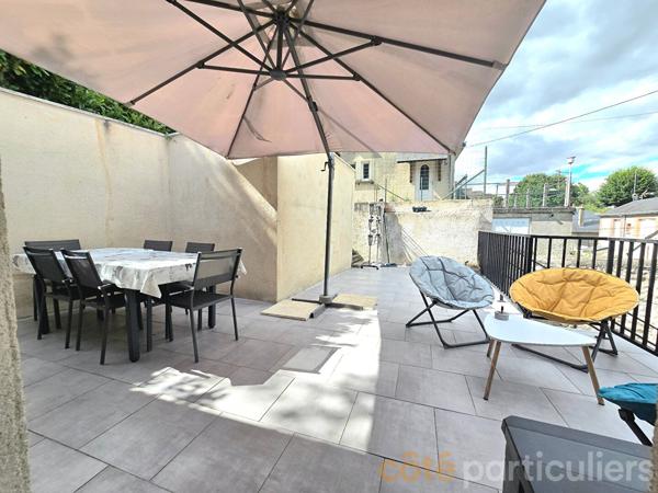Vente
                Maison97 m² - 5 Pièces -
                    AMBOISE (37400)