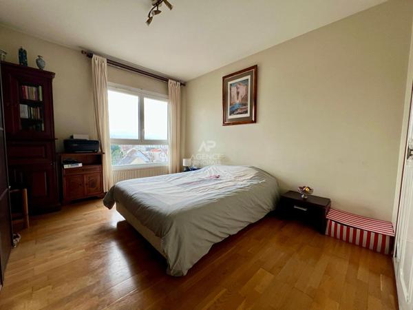 Appartement Houilles 3 pièce(s) 60 m2 238 500 € **  - Référence  926