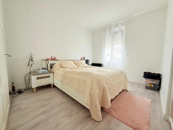 Deux maisons à Domont sur 713 m², 195 m² habitables et 7 chambres