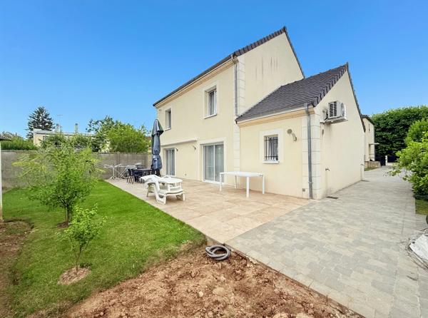 Deux maisons à Domont sur 713 m², 195 m² habitables et 7 chambres