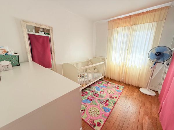 Deux maisons à Domont sur 713 m², 195 m² habitables et 7 chambres