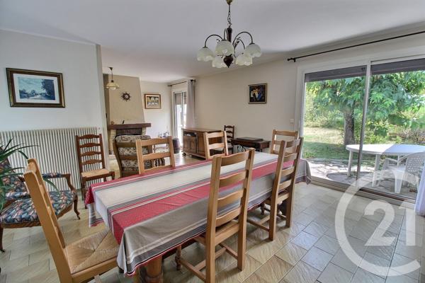 Maison à vendre  4 pièces - 105,19 m 2   PESSAC  - 33