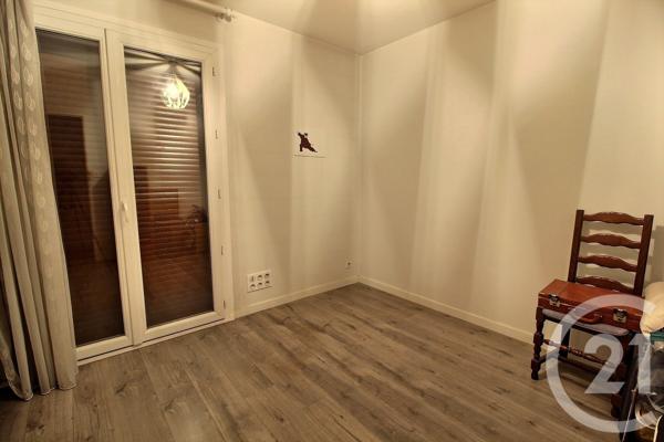 Maison à vendre  4 pièces - 105,19 m 2   PESSAC  - 33