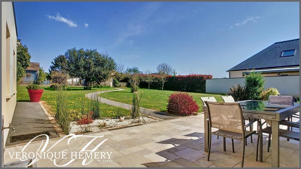 Pavillon de plain pied aux prestation complètes avec double garage et dépendance de 40 m2