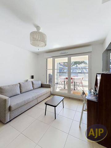 Appartement à louer Pornichet : 2 pièces, 37m² avec 1 chambre(s) à 680€ - AJP Immobilier Pornichet