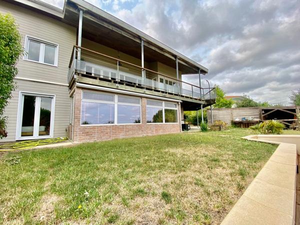 Maison de standing avec vue dominante – À 15 min de Bordeaux