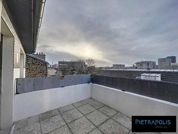 2 pièces possibilité 3 pièces, dernier étage avec terrasse, place de parking, immeuble de 2018