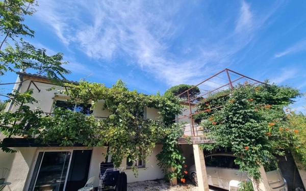 Maison à vendre    7 pièces • 175 m2 Montfavet - Avignon