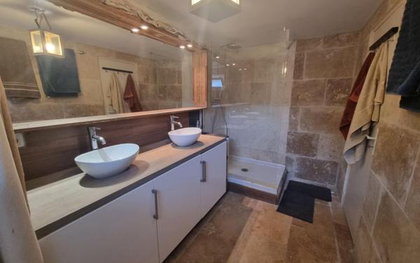 Maison à vendre    7 pièces • 175 m2 Montfavet - Avignon