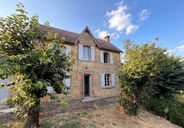 Maison ancienne - Belves Maison en pierre avec jolie vue et potentiel, proche des commerces