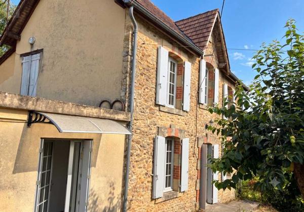 Maison ancienne - Belves Maison en pierre avec jolie vue et potentiel, proche des commerces
