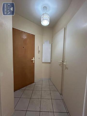 Appartement à louer 1 pièce 31.57m²