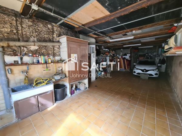 Au Luc-en-Provence – Maison de ville traversante T5 avec grand garage de 80m2