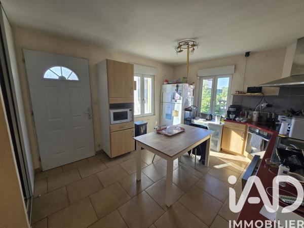 Maison à vendre 6 pièces 135 m² Saint-Hilaire-de-Brethmas