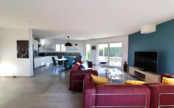 Maison à vendre    5 pièces • 134 m2 Diémoz