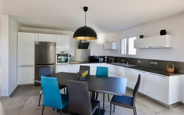 Maison à vendre    5 pièces • 134 m2 Diémoz