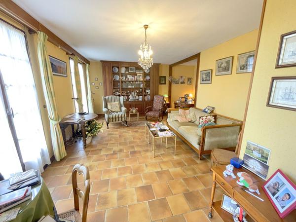 A VENDRE - Maison de PLAIN PIED 2 chambres / 78 m² / jardin en centre-ville de Chaumont En Vexin