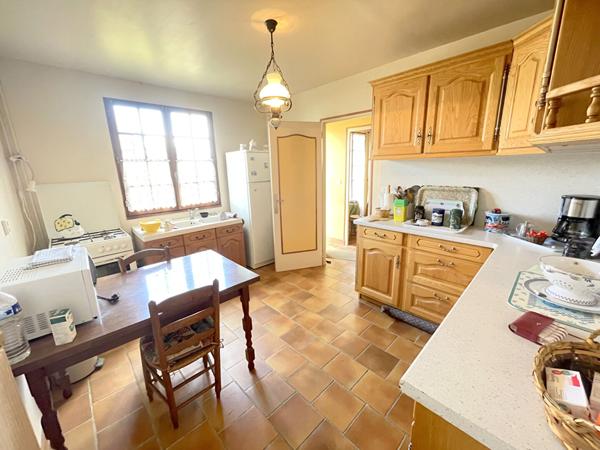 A VENDRE - Maison de PLAIN PIED 2 chambres / 78 m² / jardin en centre-ville de Chaumont En Vexin