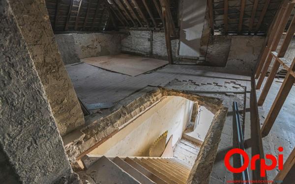 Appartement à vendre    1 pièce •  Laon