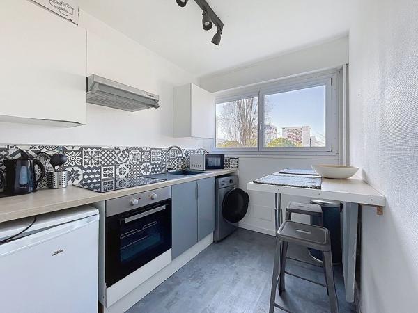 SECTEUR JACQUES PORTET - T3 MEUBLE RENOVE - DISPONIBLE DE SUITE