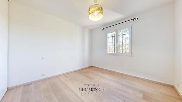 MAISON DE PLAIN-PIED 4 FACES - Produit rare aux prestations de standing