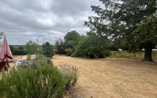 Maison à vendre    8 pièces •  Spézet