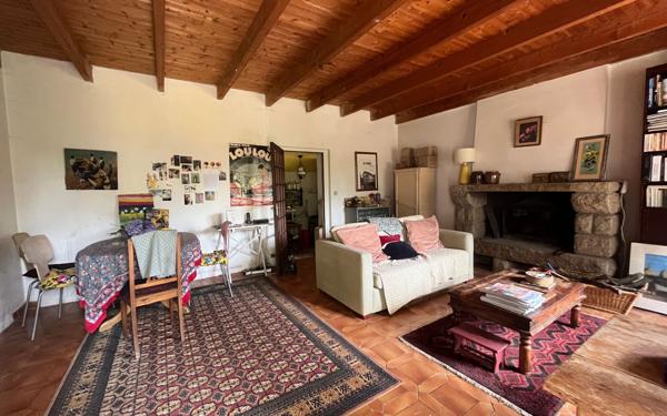 Maison à vendre    8 pièces •  Spézet