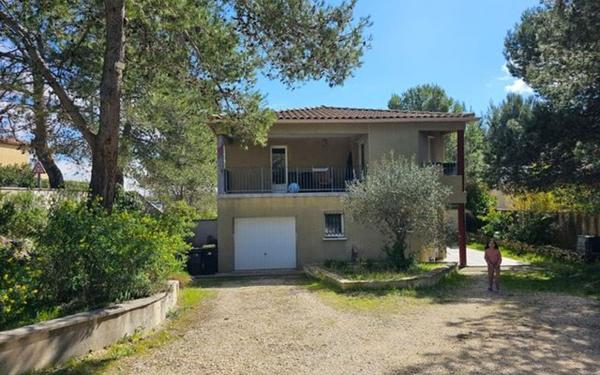 Maison à vendre    2 pièces •  Poulx