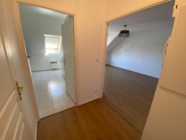 A LOUER - Appartement à Chaumont En Vexin - 2 chambres - 59 m² - balcon - 1 place de parking