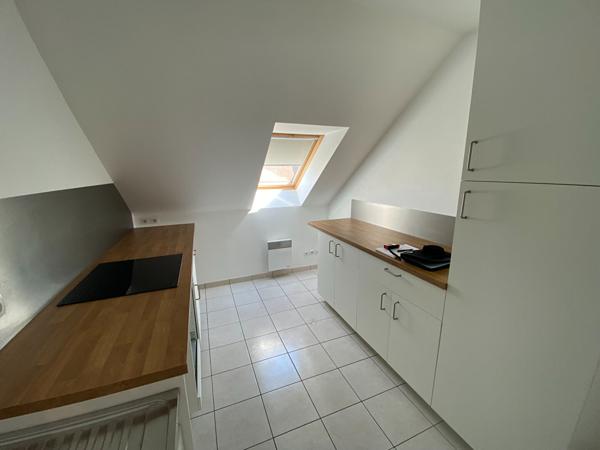 A LOUER - Appartement à Chaumont En Vexin - 2 chambres - 59 m² - balcon - 1 place de parking