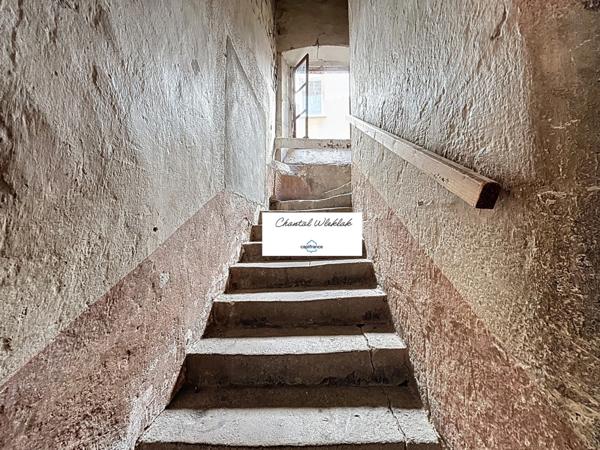 Immeuble à vendre LARGENTIERE (07) 340 m2 dont 190 m2 Habitables -